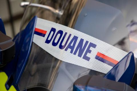 L’irrégularité du contrôle douanier ne peut être soulevée que par l’intéressé